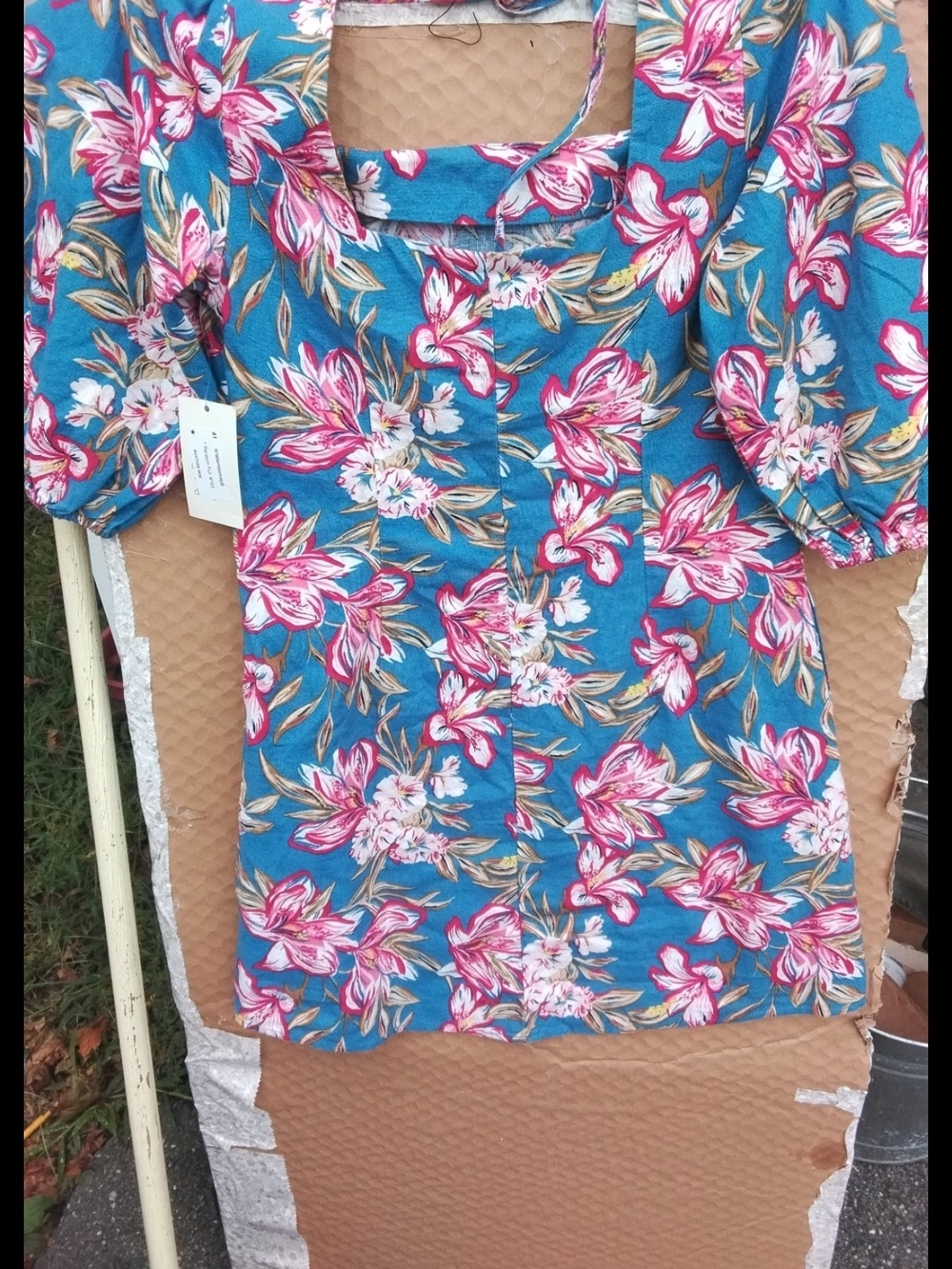 Blue Floral Puff-Sleeve Dress - Picture 3 of 3